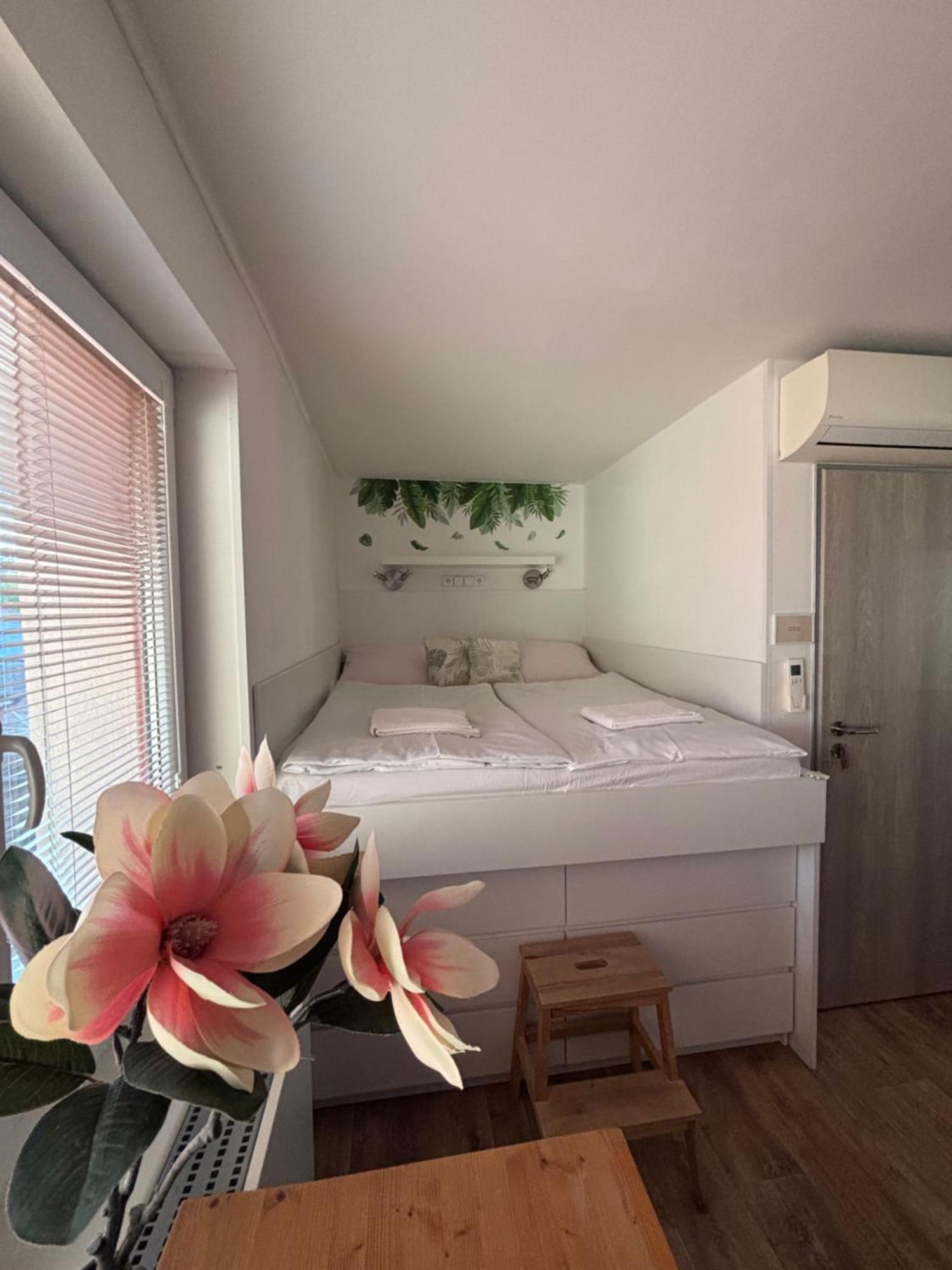 Apartmany Marco Polo Lednice Exterior photo